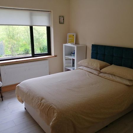 Great Lawn Kinisi 16K From The Town Centre V93 Hv56 Bed & Breakfast Laune Bridge Exterior foto