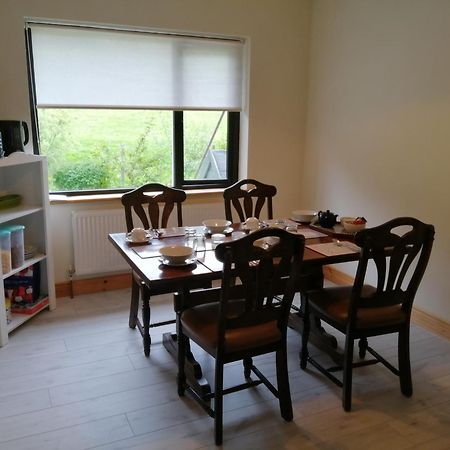 Great Lawn Kinisi 16K From The Town Centre V93 Hv56 Bed & Breakfast Laune Bridge Exterior foto