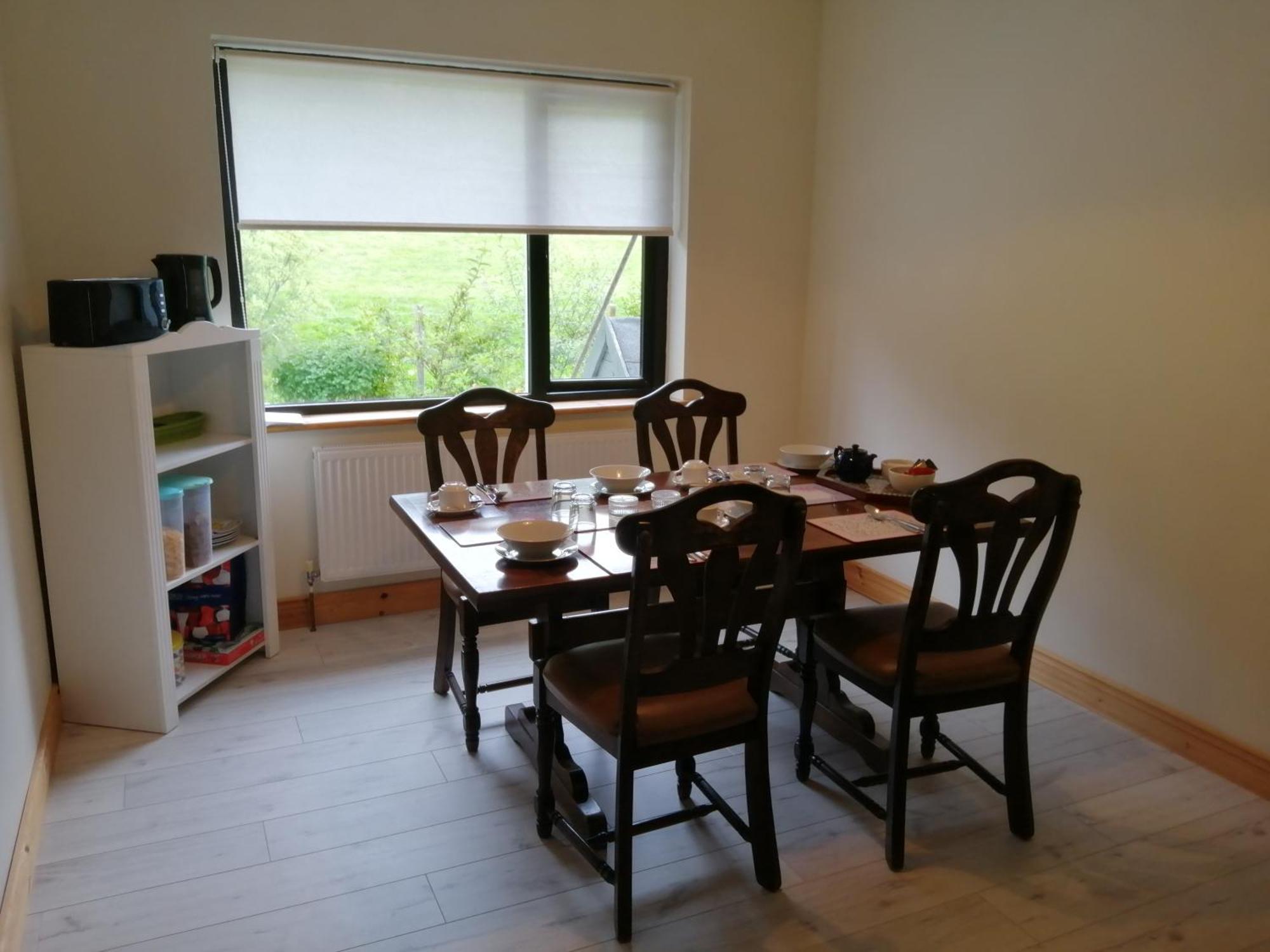 Great Lawn Kinisi 16K From The Town Centre V93 Hv56 Bed & Breakfast Laune Bridge Exterior foto